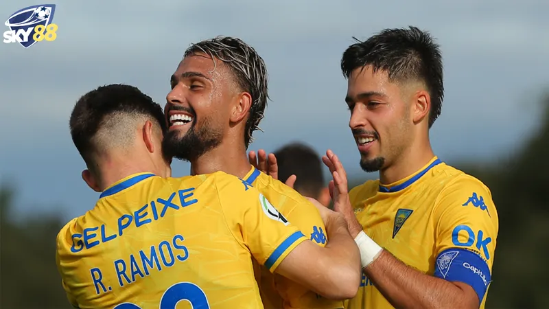 Suc Manh Va Phong Do Cua Estoril Vs Cd Santa Clara (1)