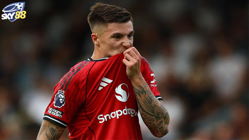 Suc Manh Va Phong Do Cua Nottingham Vs Midtjylland